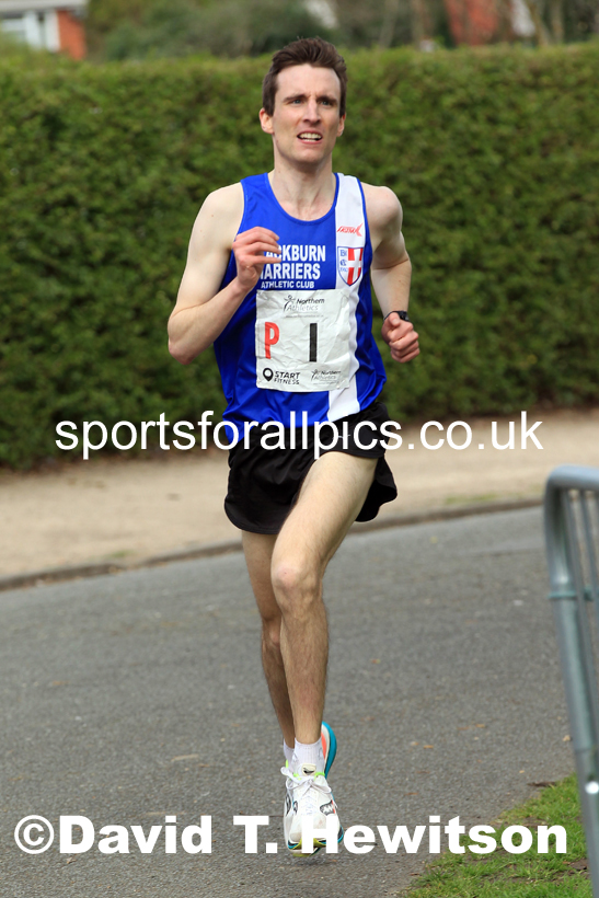 Senior Mens Northern 12 Stage Road Relay, 2022 Northern 12 and 6 Stage Road Relays,  Birkenhead Park, Birkenhead, Wirral.  Photo: David T. Hewitson/Sports for All Pics